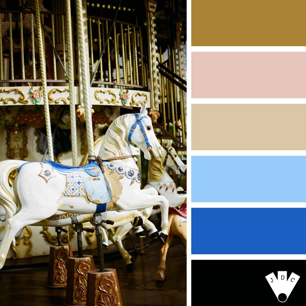 color palette à partir d'une photo d'une cheval de manège en bois.